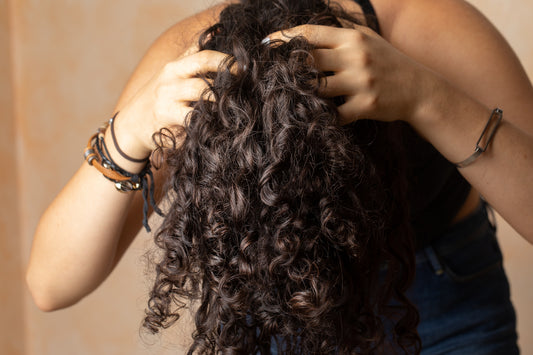 Dealing With Curly Hair In The Morning